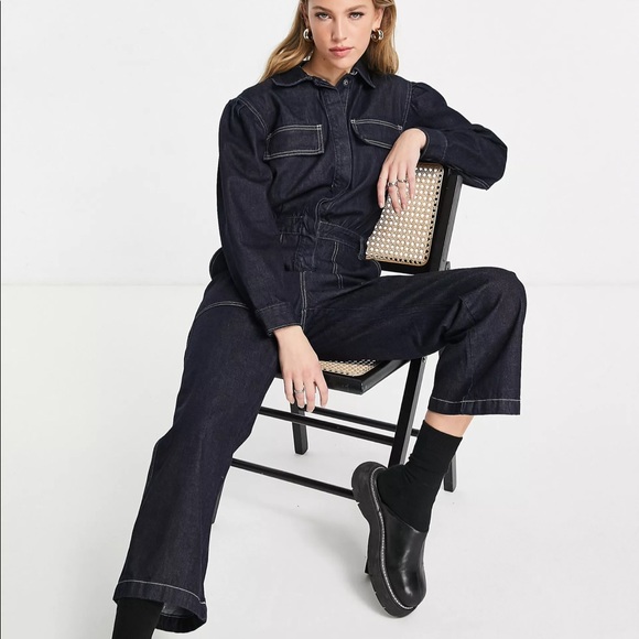 Levi's Pants - LOWEST PRICE‼️‼️‼️Levi’s Utility Jumpsuit